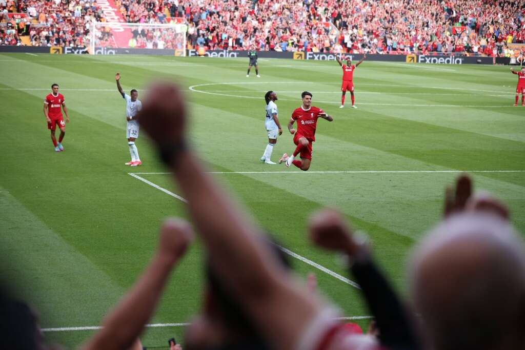 Liverpool vira contra o Bournemouth e vence a primeira no Campeonato Inglês  - Cidades Na Web