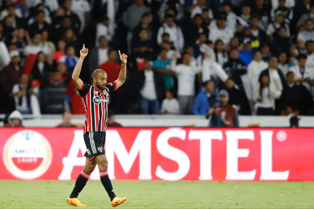 São Paulo e Corinthians fazem duelo da alegria, preocupação e tentam fugir da zona da degola