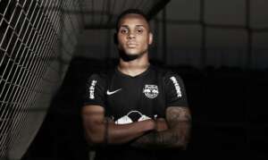 Red Bull Bragantino vende zagueiro para campeão italiano por R$ 54 milhões