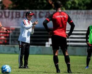 Invicto na Série D, treinador completa 43 jogos no comando do Ferroviário