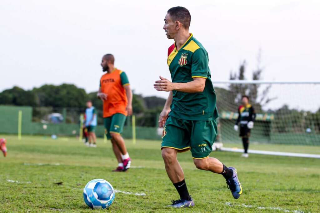 Série B: Sampaio Corrêa embarca para Natal, onde enfrenta o ABC