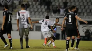 Botafogo-SP x Ponte Preta - Duelo por sonhos maiores...