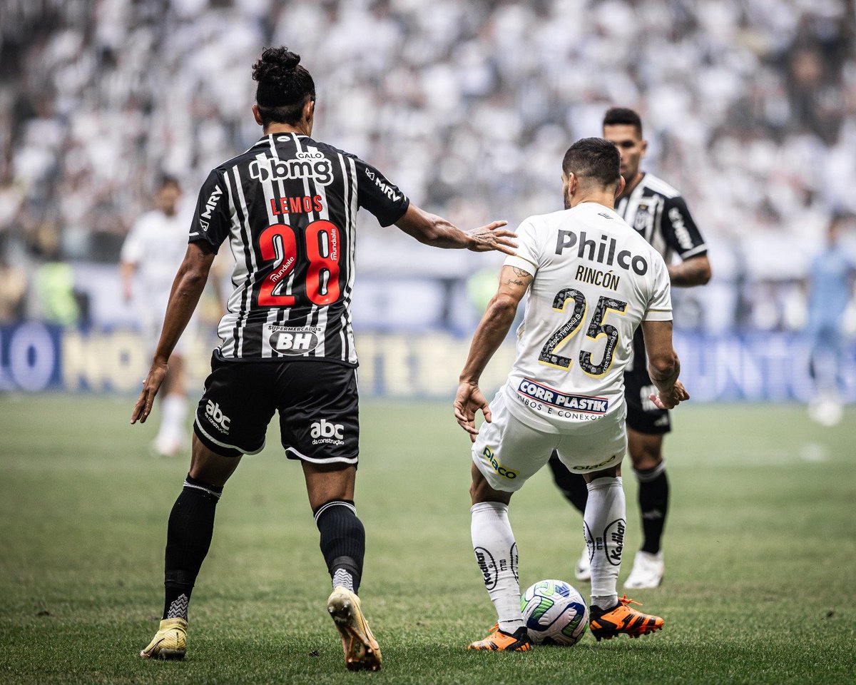 Santos se junta a trio e já tem quase 50% de chances de ser rebaixado