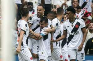 Vasco 1 x 0 Atlético-MG - Payet é apresentado e Trem Bala ganha fôlego na luta contra degola