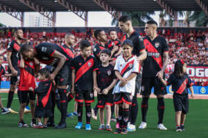 Atlético-GO x Criciúma - Briga direta pelo G-4 da Série B