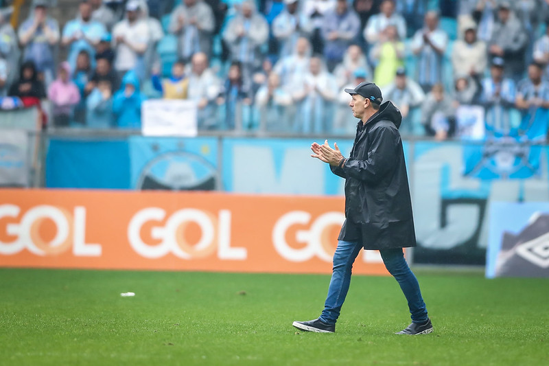 Renato acredita em perseguição do Grêmio pelo título do Brasileirão (Foto: Lucas Uebel/Grêmio)