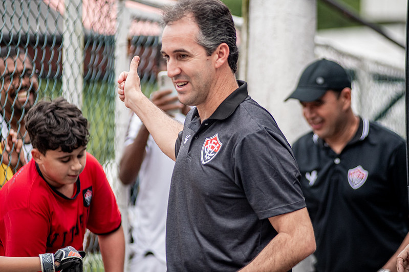 Léo Condé projeta duelo do Vitória contra o Tombense (Foto: Victor Ferreira/Ec Vitória)