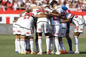 São Paulo x Coritiba - É preciso vencer no Brasileirão