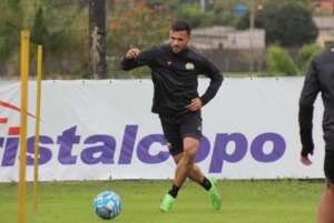 Série B: Volante volta a treinar e Criciúma segue se preparando de olho na reabilitação