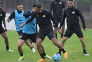 Série B: Com retornos, Criciúma terá mudanças para duelo direto contra o Juventude