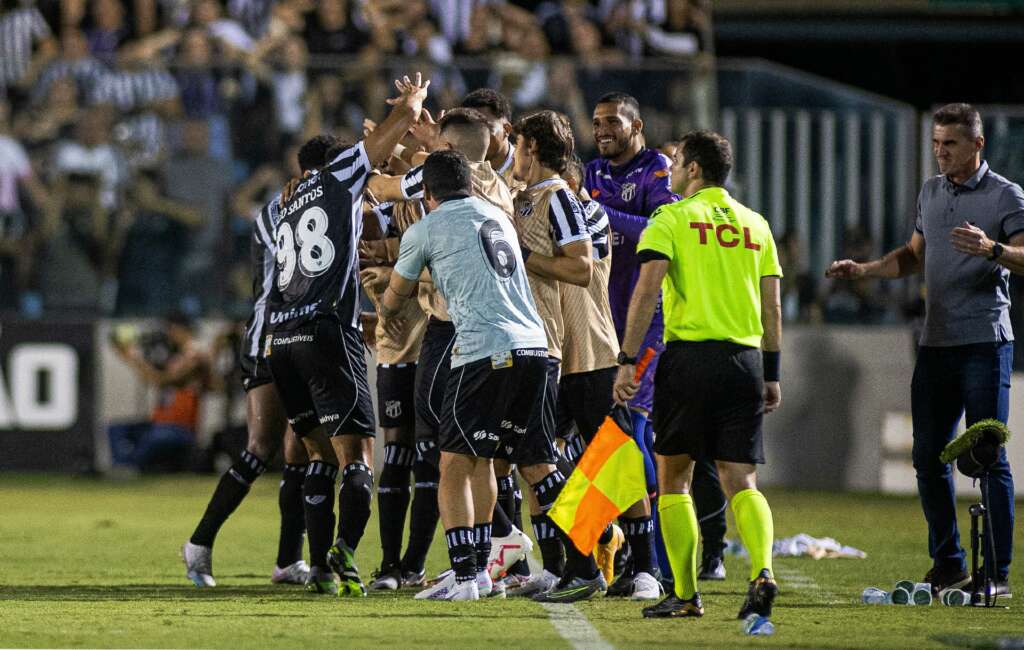 Ceará volta a brigar pelo acesso na Série B (Foto: Felipe Santos / Ceará SC