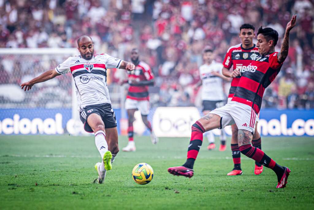 São Paulo vence Flamengo no primeiro jogo da final da Copa do