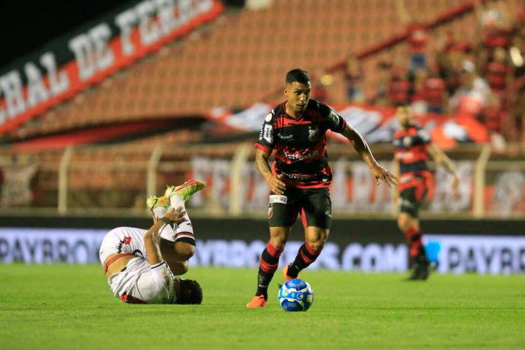 Ituano enfrenta Botafogo-SP pela Série B (Foto: Fernando Roberto/Ituano)