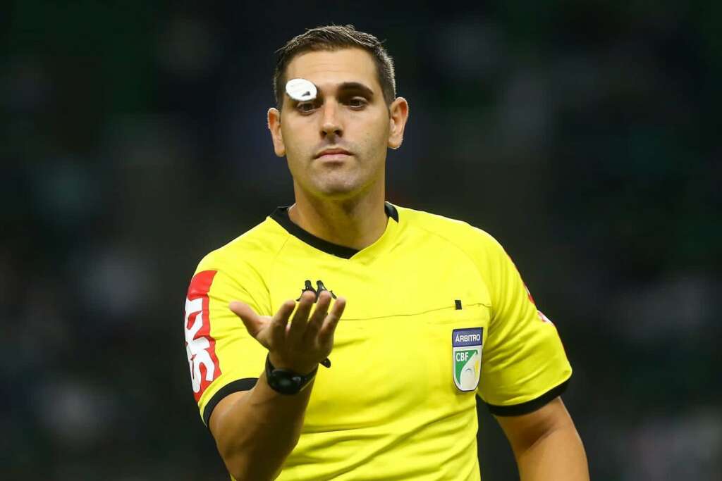 Segundona: Confira a arbitragem para o jogo de ida da grande final