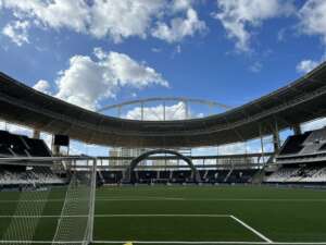 Sem poder jogar em São Januário, Vasco confirma clássico com Fluminense no Engenhão