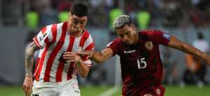 ELIMINATÓRIAS: Gol no fim decreta vitória da Venezuela sobre o Paraguai