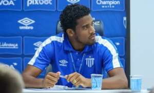 Série B: Ídolo do Avaí, Betão aceita proposta e deixa o clube após sete anos​
