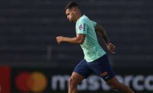 Brasil treina em Lima e Fernando Diniz deve manter a escalação contra o Peru