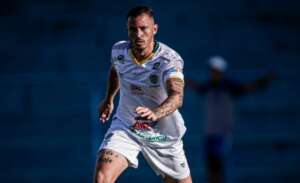 Só no FI: Jogadores do mesmo time trocam socos na Divisão de Acesso em Goiás