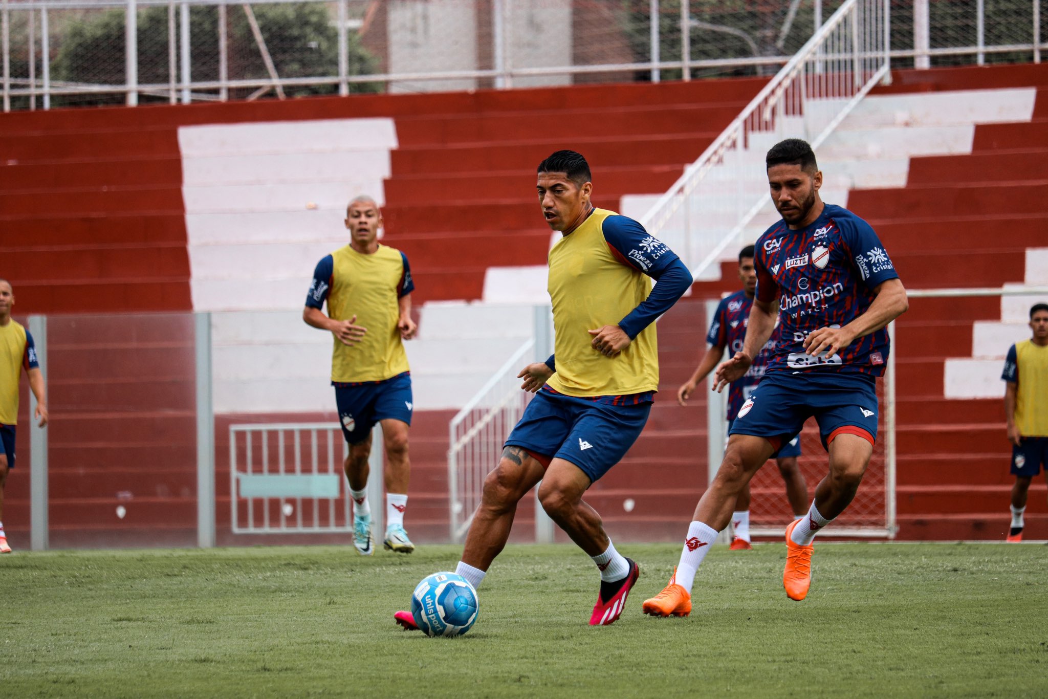 Vila Nova deve repetir time; Remo possui dúvidas para decisão