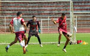 Noroeste x Comercial - No Alfredão, classificado contra eliminado