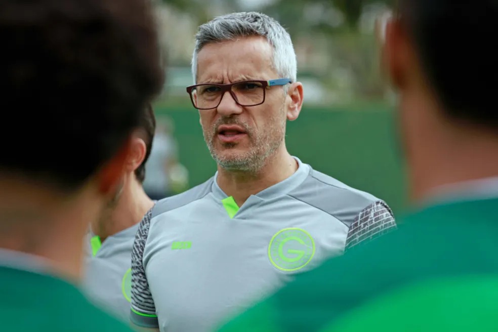 Armando Evangelista elogia Goiás e vê justiça no empate contra o Internacional (Foto: Rosiron Rodrigues/Goiás E.C)