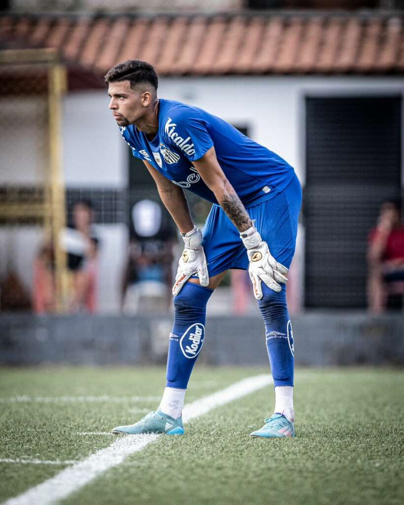 Goleiro do Santos projeta decisão contra o Corinthians na Copa do Brasil Sub-20