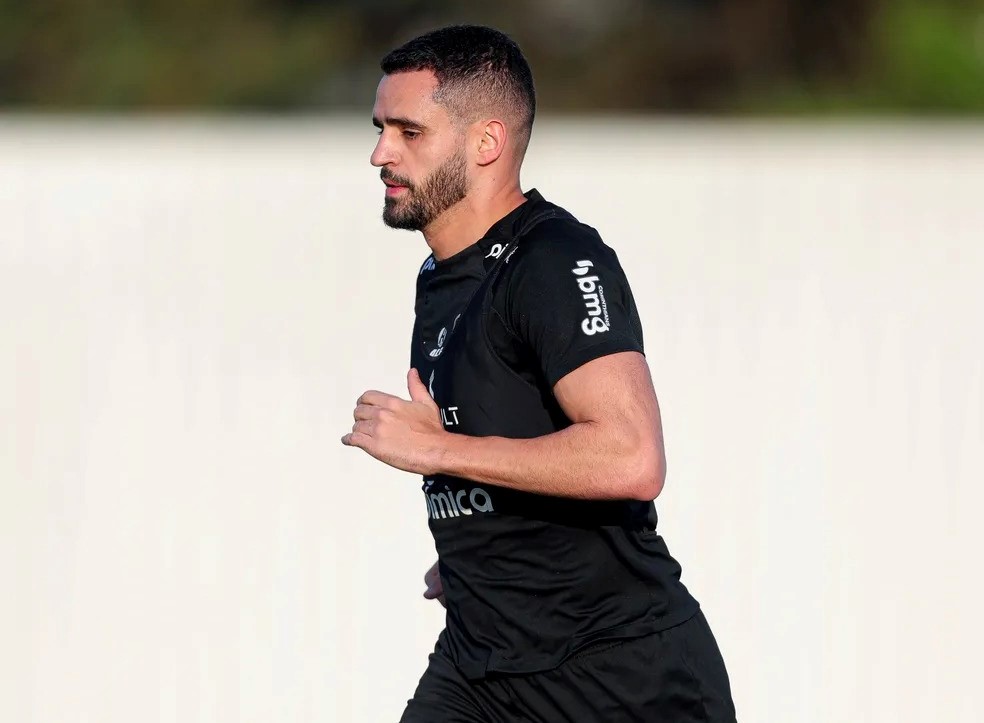 Renato Augusto volta aos treinos (Foto: Rodrigo Coca/Agência Corinthians)