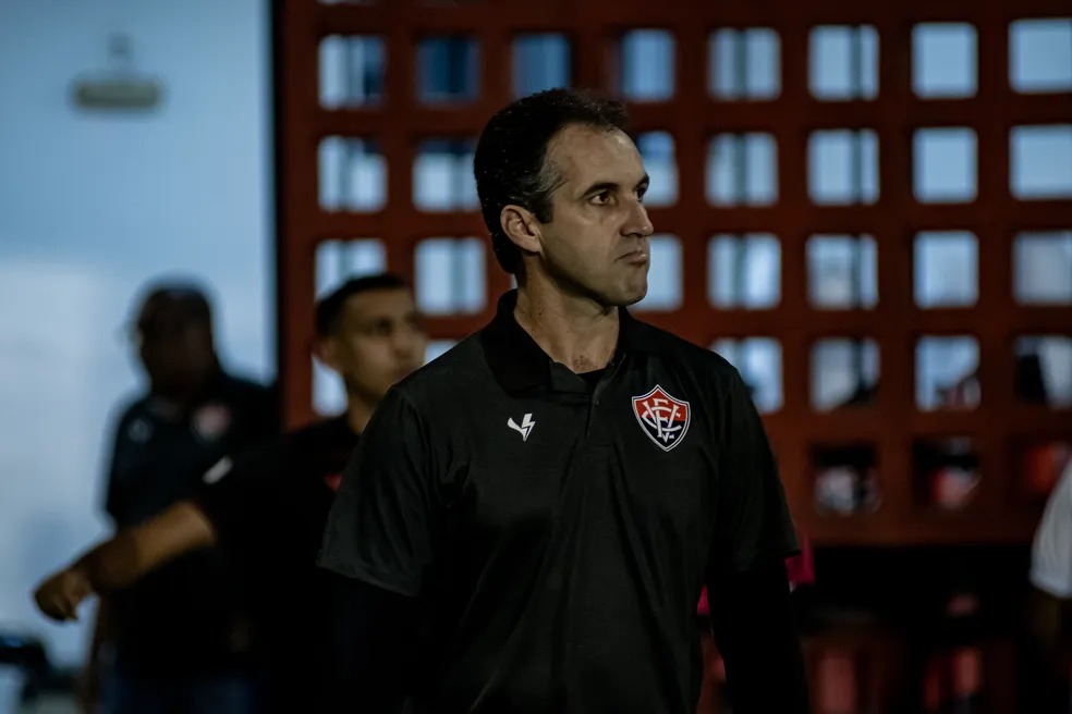 Léo Condé pode fazer história pelo Vitória (Foto: Victor Ferreira/EC Vitória)