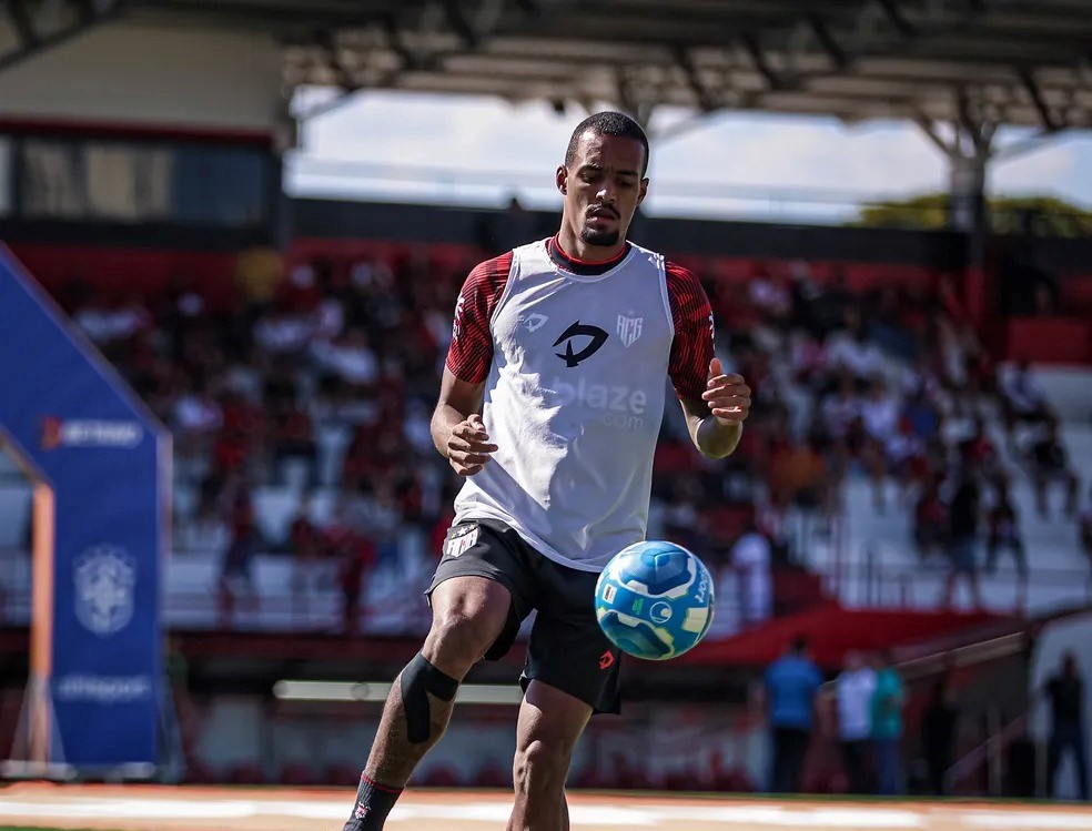 Sport mantém resiliência e vence Chapecoense na Série B