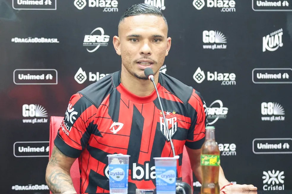 Luiz Fernando é um jogador importante no Atlético-GO (Foto: Ingryd Oliveira / ACG)