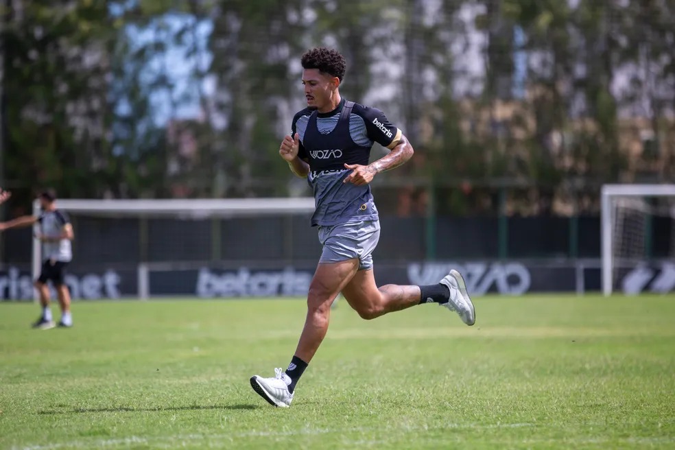 Formiga avalia momento do Ceará na temporada (Foto: Felipe Santos/CearaSC.com)