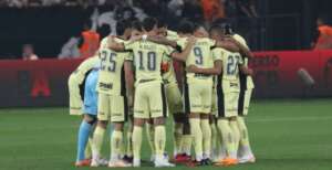 Torcida organizada condena uniforme amarelo do Corinthians e é alvo de críticas