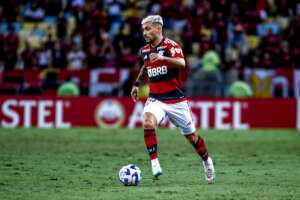 Arrascaeta deve jogar a final da Copa do Brasil como 'trunfo' do Flamengo e pode bater recorde