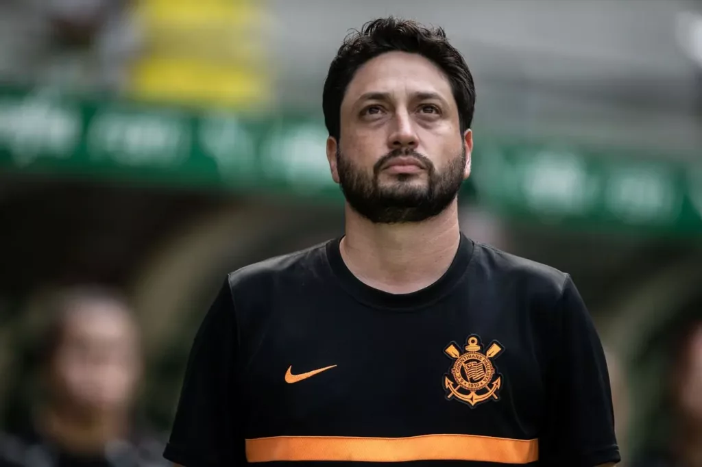 Arthur Elias celebra período de treinos com seleção feminina e revela amistosos com ‘potências’