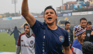 Série D: Meia do Caxias-RS comemora acesso para a Série C