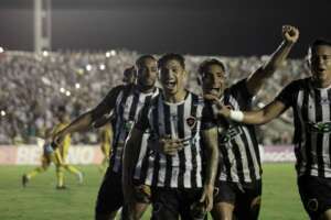 Botafogo-PB 2 x 1 Amazonas-AM - Belo mantém boa fase