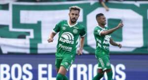 Série B: Meia comenta clima na Chapecoense: “Temos que acreditar e trabalhar ainda mais