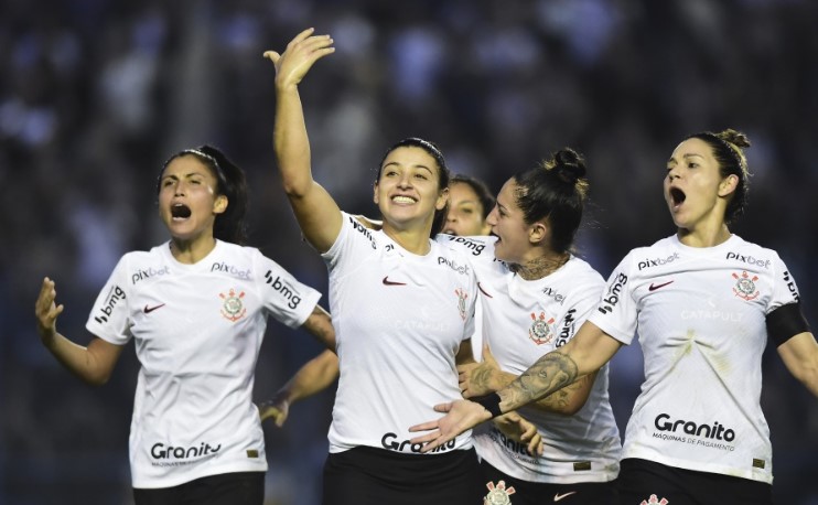 Corinthians e Ferroviária decidem o Brasileirão Feminino neste