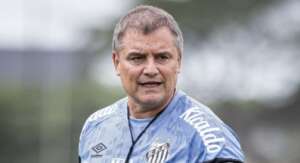Aguirre poderá contar com reforços para o ataque na retomada do Santos no Brasileiro
