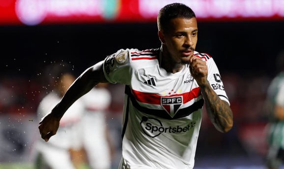 Diego Costa abdica do título e da vitória do São Paulo: ‘A gente tem de pensar no clássico’
