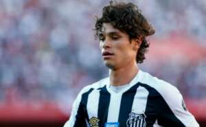 Dodô participa de treino e pode reforçar o Santos contra o Botafogo