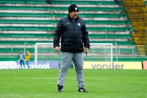 Série B: Negociação trava e Londrina segue sem confirmar Gilson Kleina como treinador