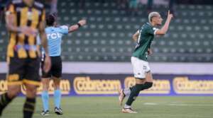 Guarani 2 x 1 Novorizontino - Derek desencanta, Bugre vence de virada e entra no G4