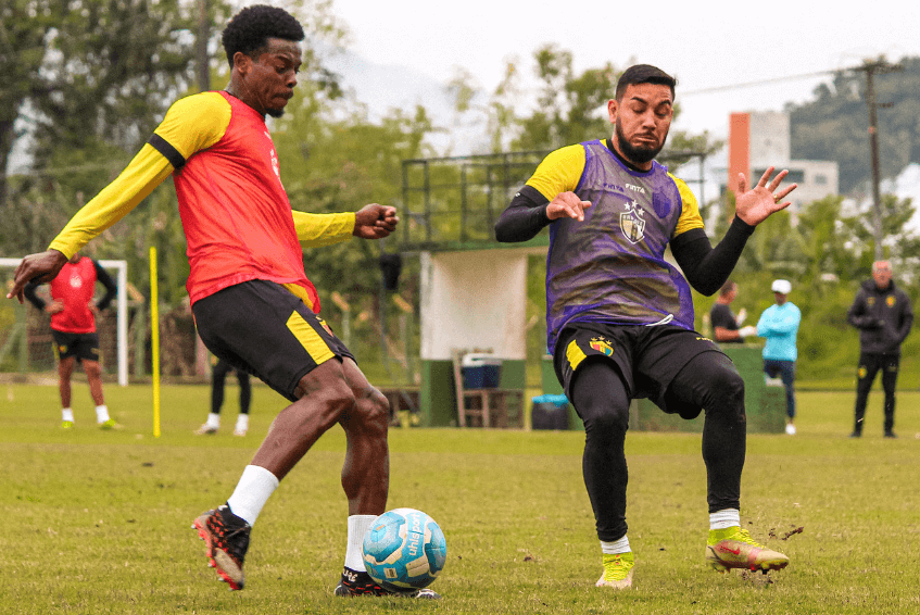 Série C: Sem Luizinho Lopes, Brusque-SC receberá São Bernardo em Santa Catarina