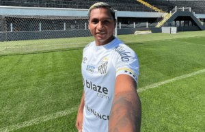 Sem jogar há três meses, colombiano Morelos quer estrear no Santos contra o Cruzeiro