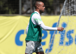 Palmeiras 'esvazia' departamento médico para seguir na caça do líder Botafogo