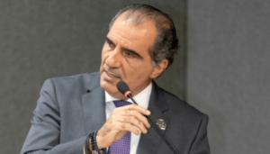 Que Natal, hein! Que presente de grego antecipado!