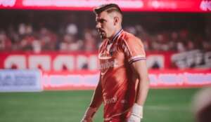 Goleiro do Fortaleza se torna o maior pegador de pênalti do Brasileirão
