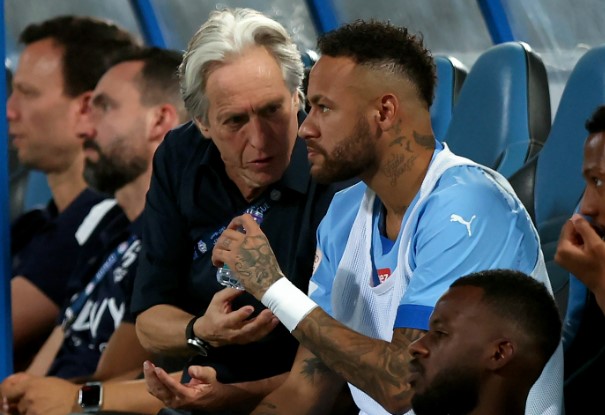 Neymar pede saída de Jorge Jesus à diretoria do Al-Hilal após bronca no vestiário, diz jornal